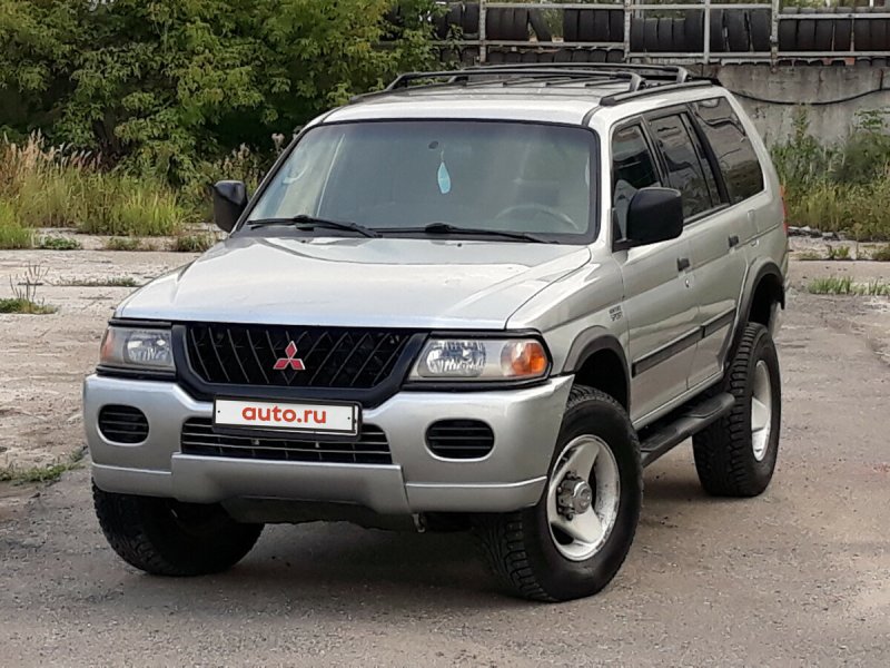 Мицубиси Монтеро спорт 4wd