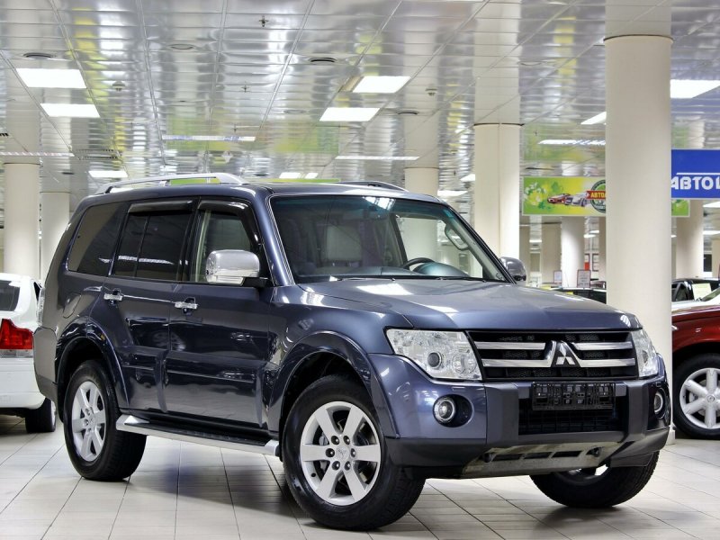 Mitsubishi Pajero IV 2008