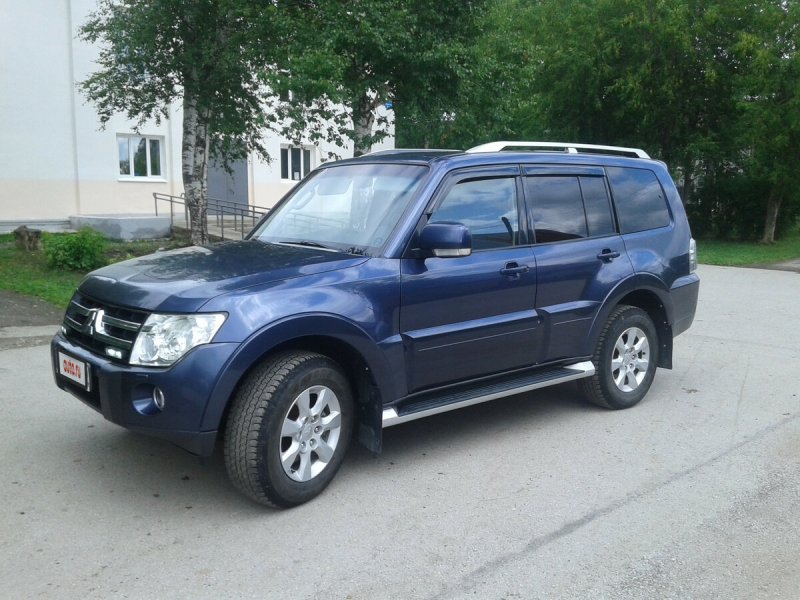 Мицубиси Паджеро 2009