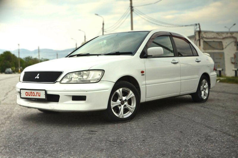 Mitsubishi Lancer 9