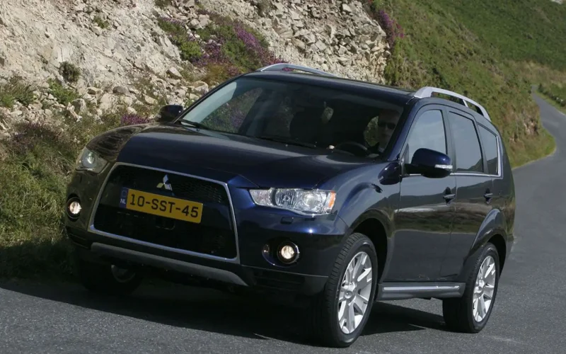 Mitsubishi Outlander 2010-2012