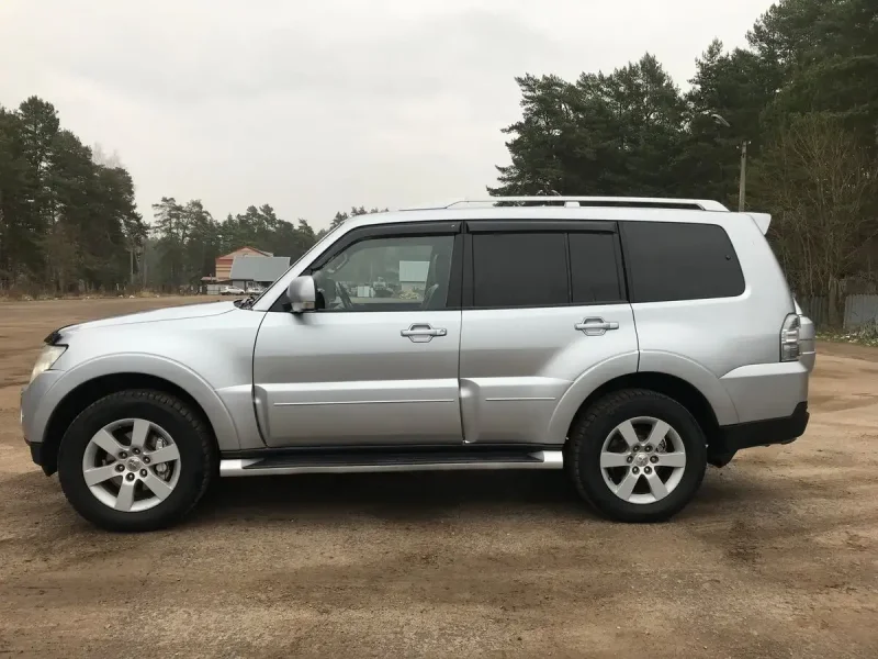 Mitsubishi Pajero 2008