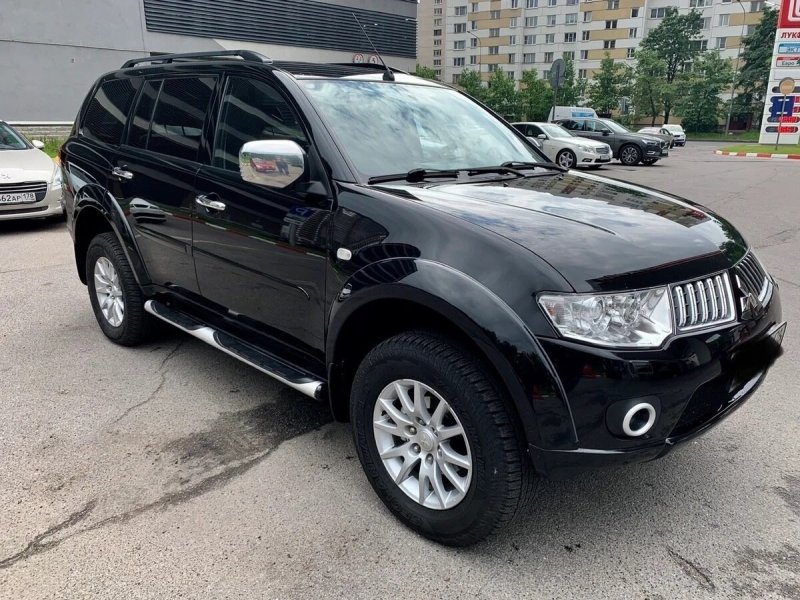 Mitsubishi Pajero Sport 2.5 2011