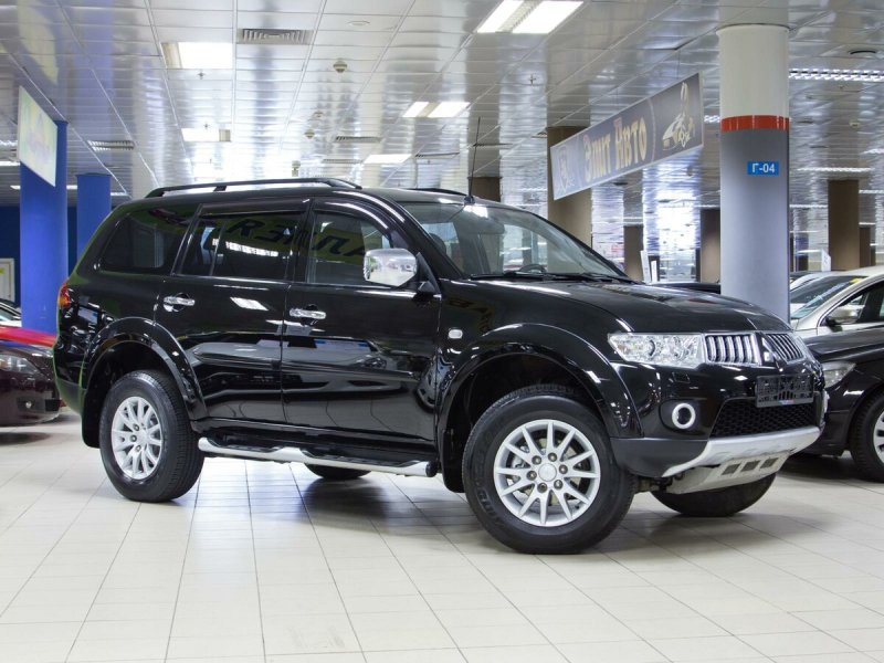 Mitsubishi Pajero Sport 2011