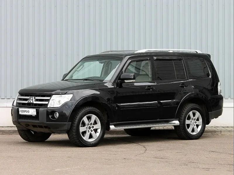Mitsubishi Pajero 4