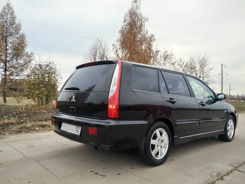 Mitsubishi Lancer универсал