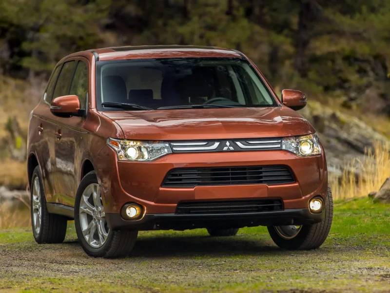 Mitsubishi Outlander 2013