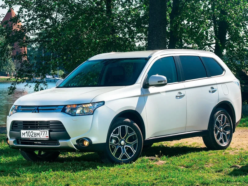 Автомобиль Mitsubishi Outlander
