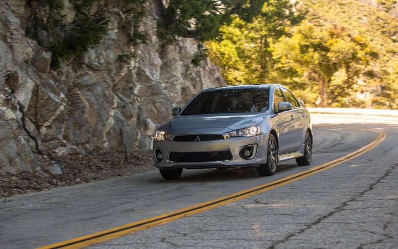 Mitsubishi Lancer 2016