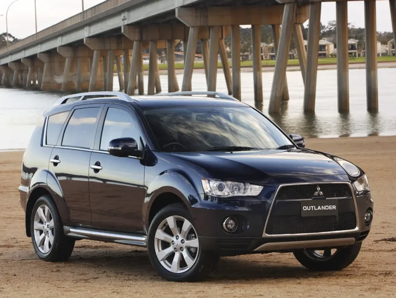 Mitsubishi Outlander 2012