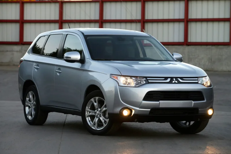 Mitsubishi Outlander Mitsubishi Outlander