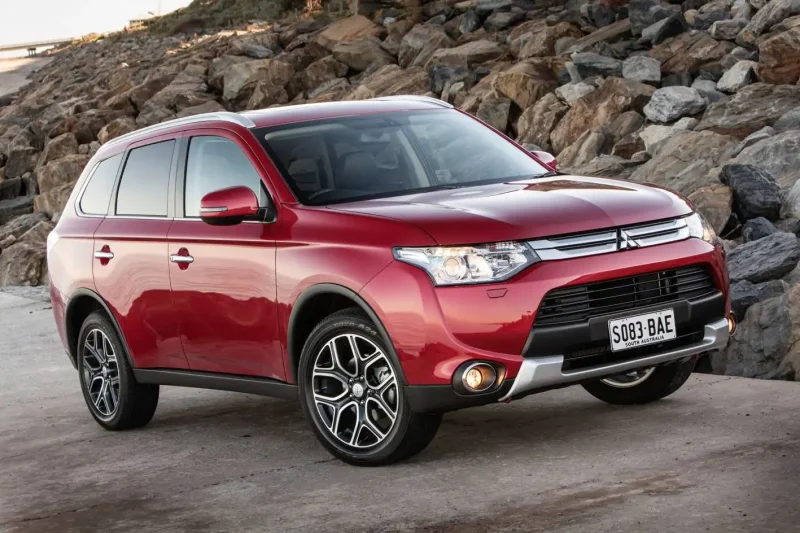 Mitsubishi Outlander 2016