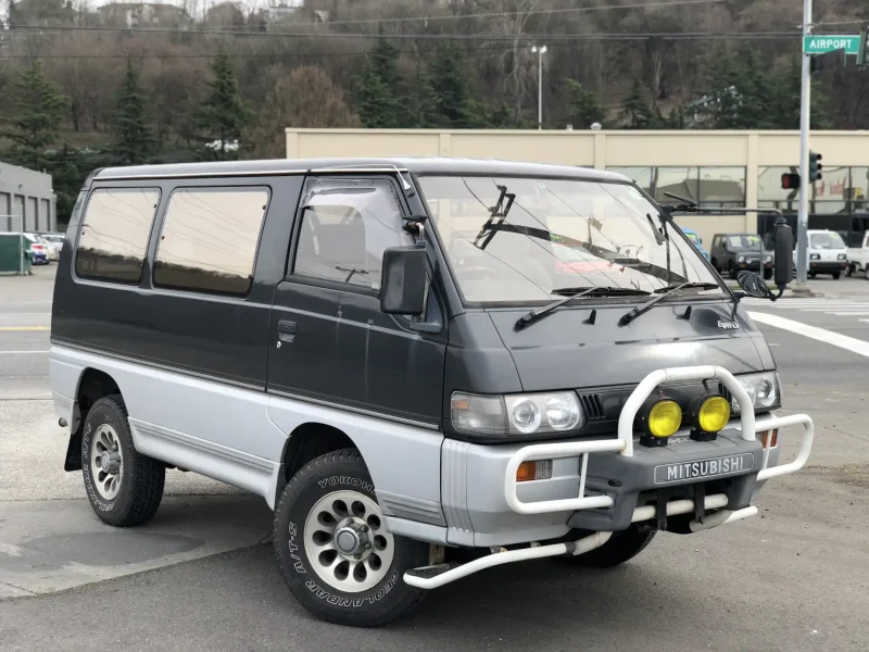 Mitsubishi Delica 1993