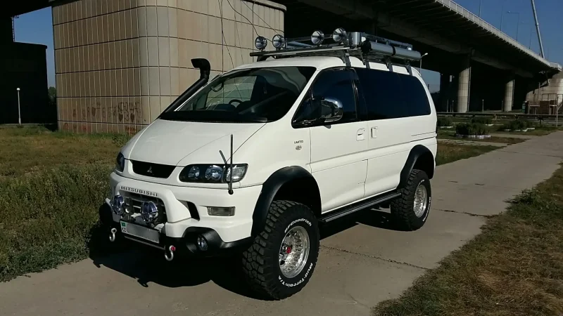 Мицубиси Делика l500