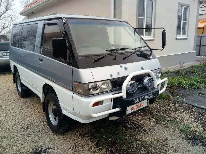 Mitsubishi Delica 3