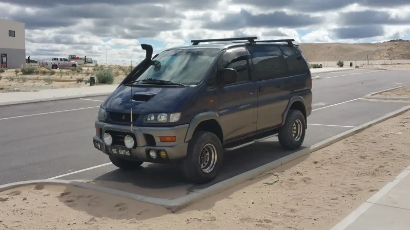 Mitsubishi Delica d4