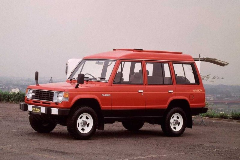 Mitsubishi Pajero 1990