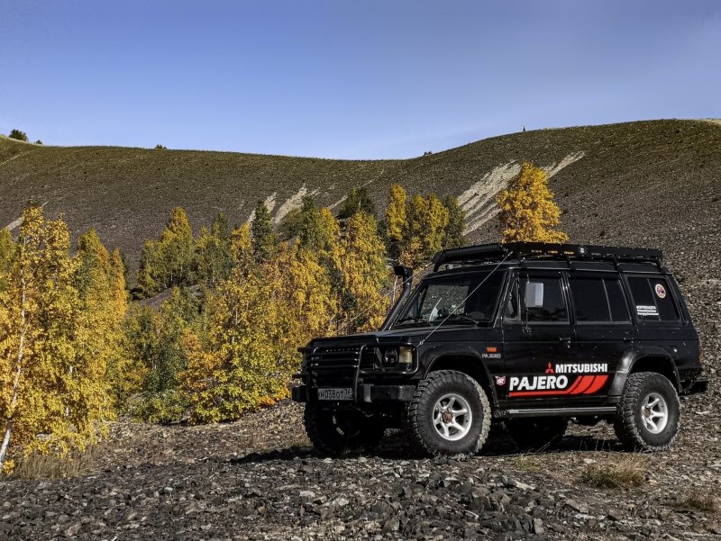 Mitsubishi Pajero 1.8