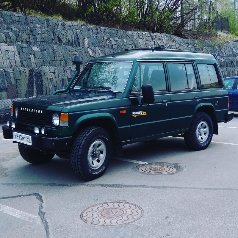 Mitsubishi Pajero 1