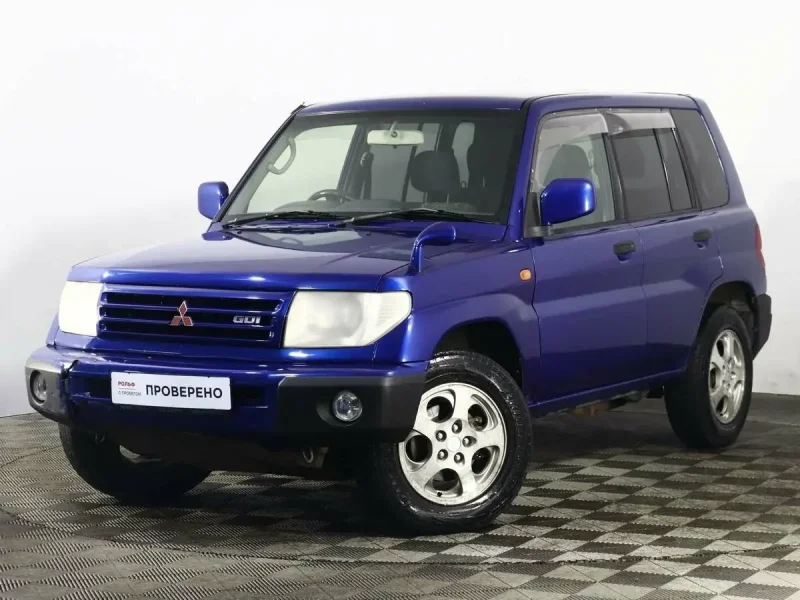 Mitsubishi Pajero io