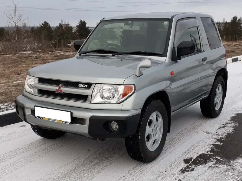 Mitsubishi Pajero io 2007