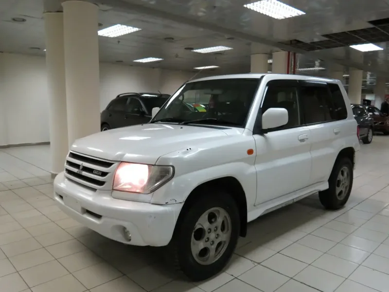 Mitsubishi Pajero io 2007