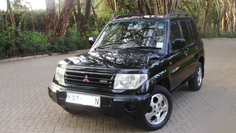 Mitsubishi Pajero io
