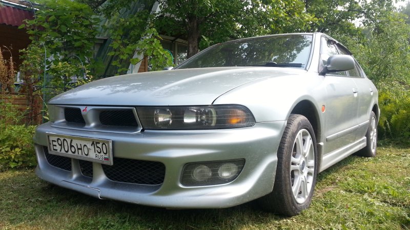 Mitsubishi Galant акула