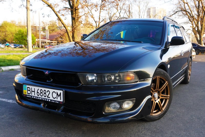 Mitsubishi Galant 8 акула