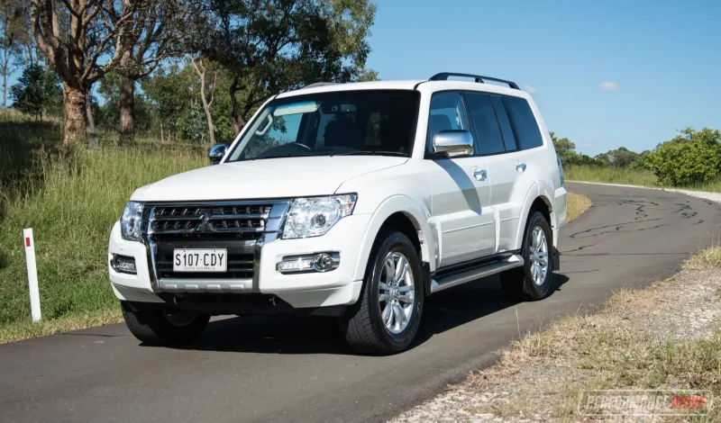 Mitsubishi Pajero 2020