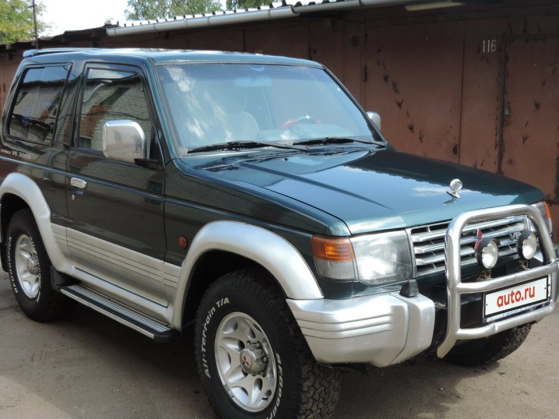 Mitsubishi Pajero 2 1997