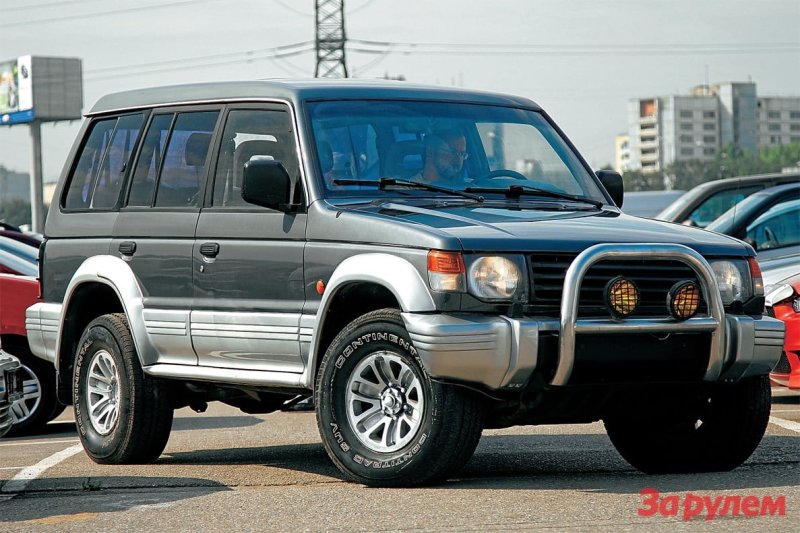 Mitsubishi Pajero 2