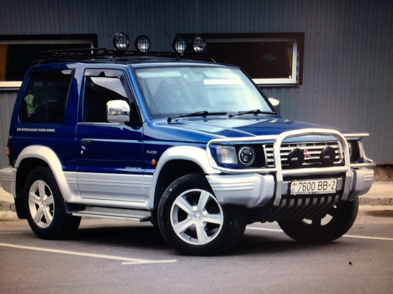 1993 Mitsubishi Pajero II