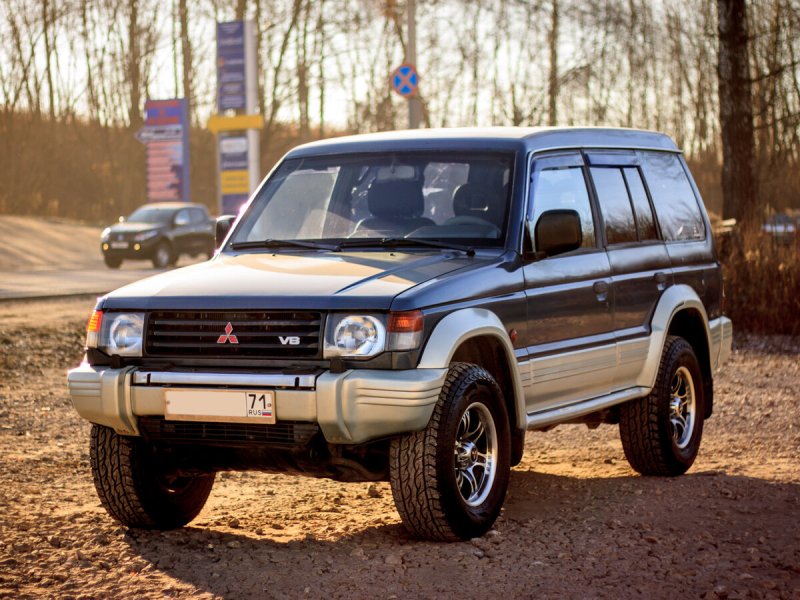 Mitsubishi Pajero 1995