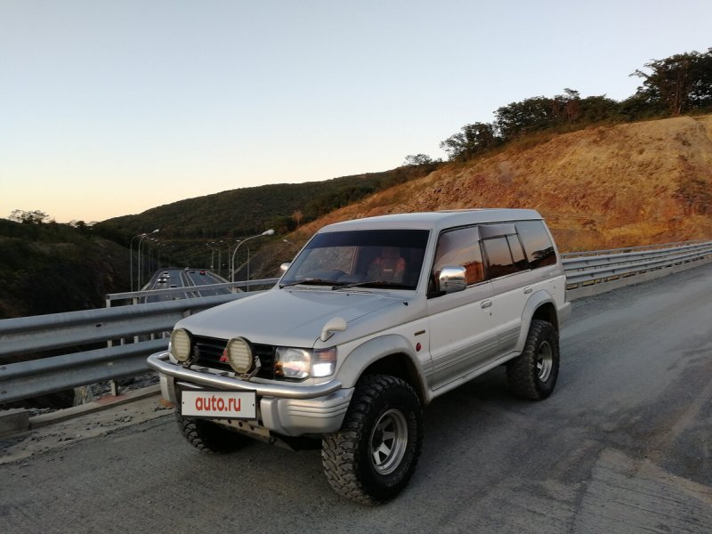 Mitsubishi Pajero 2 1994