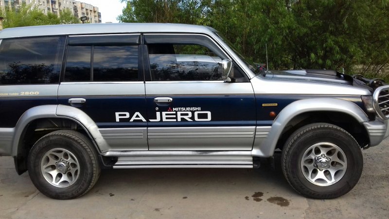 Mitsubishi Pajero (2g)