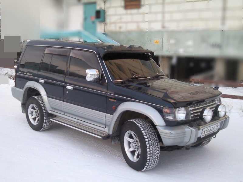 Паджеро 2 1996 3.5 хромированный