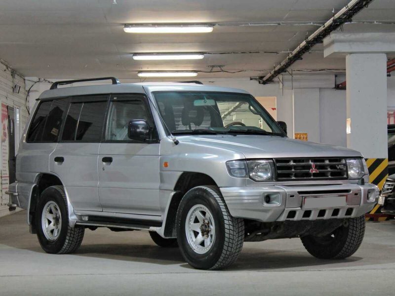 Mitsubishi Pajero II