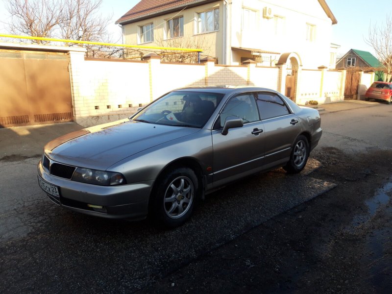 Митсубиси Диамант 1995 2.5