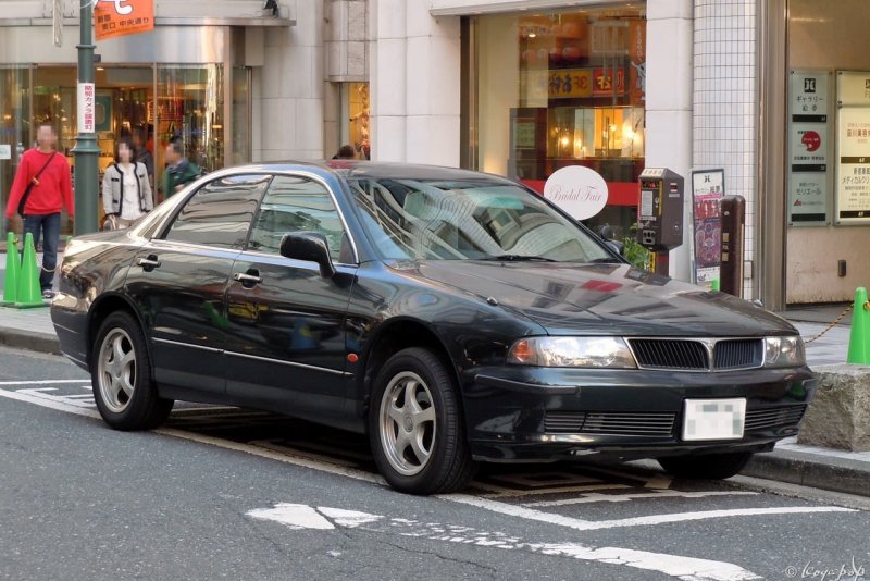 Mitsubishi Diamante 2.5 at, 1995