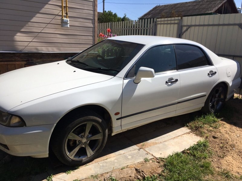 Mitsubishi Diamante 2.5 at, 1995