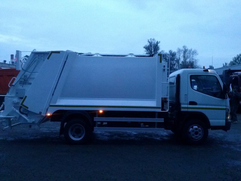 Мусоровоз Mitsubishi Fuso 1999