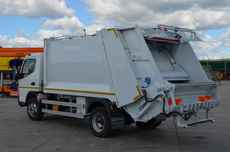 Mitsubishi Fuso мусоровоз