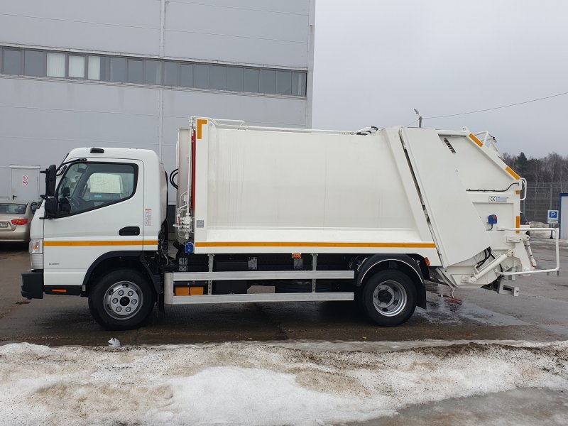 Mitsubishi Fuso Canter мусоровоз