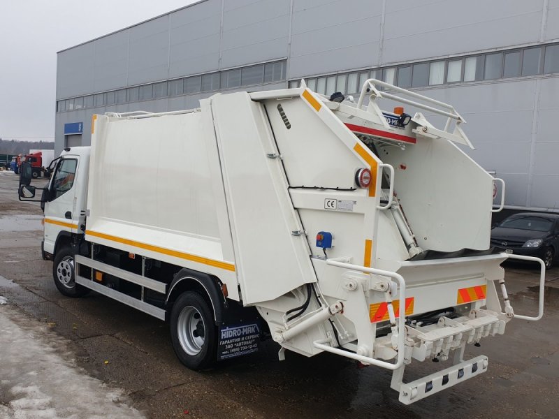 Мусоровоз Fuso Canter