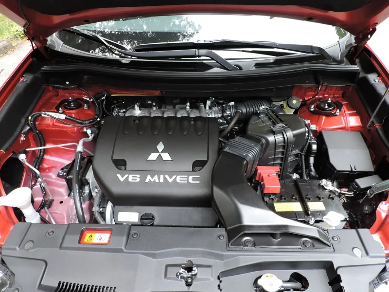Mitsubishi Outlander ДВС