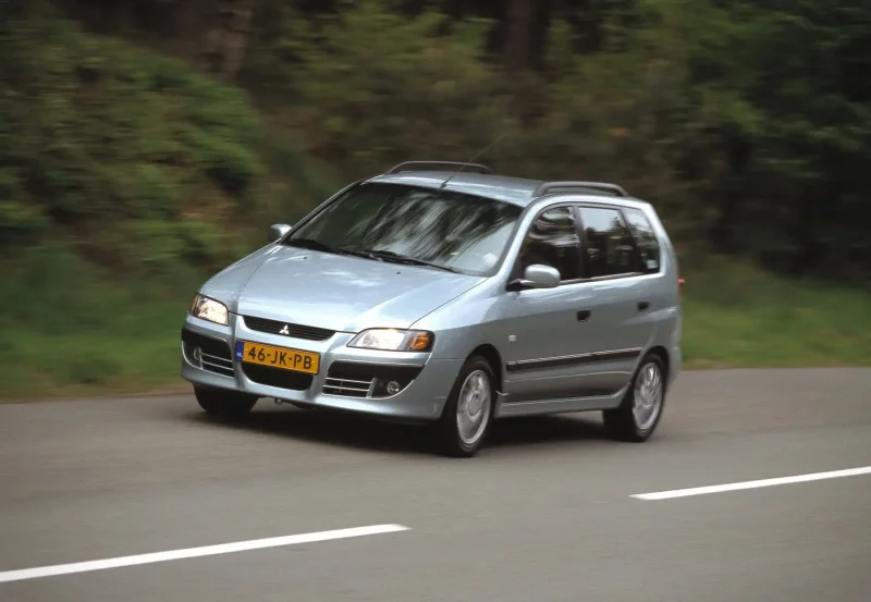 Mitsubishi Space Star 1998-2004