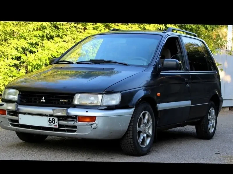 Mitsubishi Space Runner 1.8 МТ