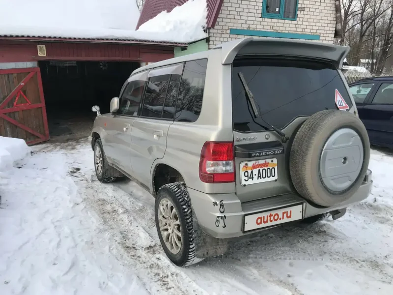 Mitsubishi pajero 2000