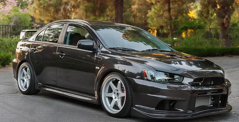 Mitsubishi Lancer x черный